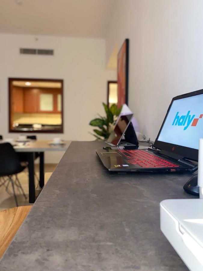 Grays Hostel By Haly دبي المظهر الخارجي الصورة
